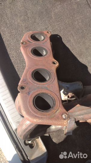 Продам выпускной коллектор