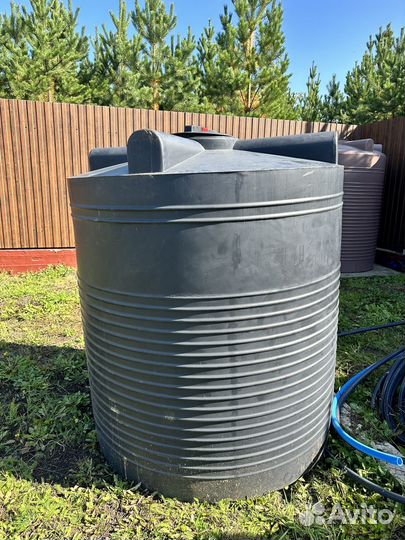 Бочка пластиковая 2000 литров