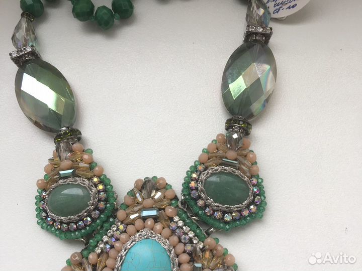 Колье из натуральных камней