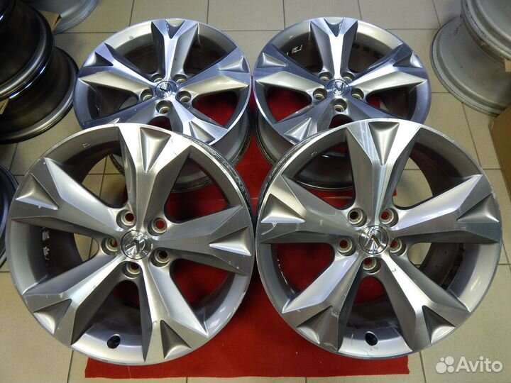 1140 Оригинал Lexus R18 5*114/3 ET35