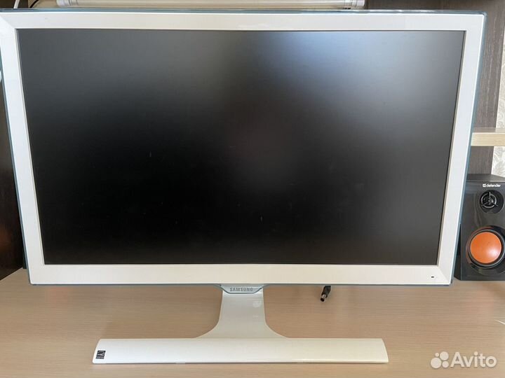 Монитор Samsung 22 дюйма