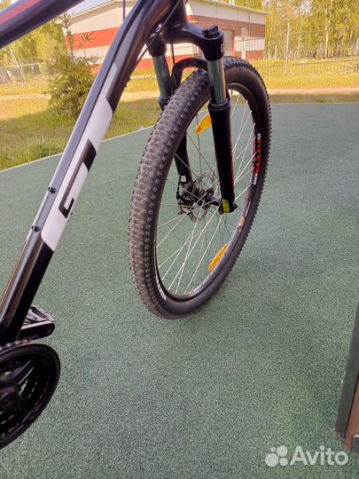 Горный велосипед GT aggressor comp 29 дюймов