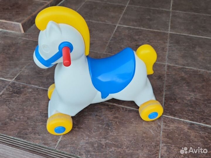 Каталка лошадка