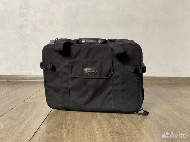 Большая сумка рюкзак для фотоаппаратуры Lowepro