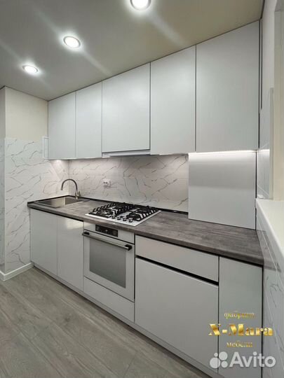 Кухонный гарнитур прямой