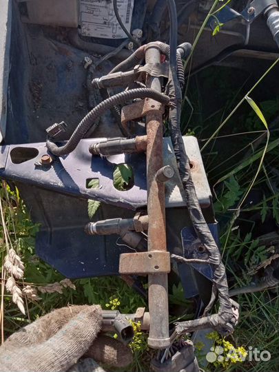 Рампа топливная Chrysler Voyager 3 2.4 i (EDZ)