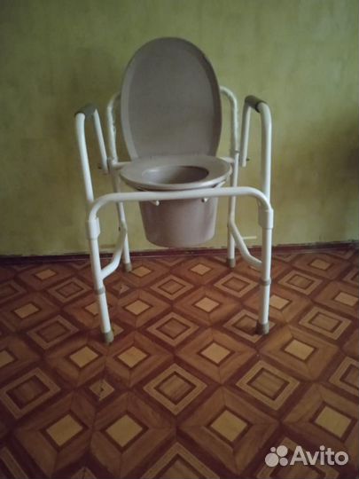 Кресло туалет для пожилых и инвалидов