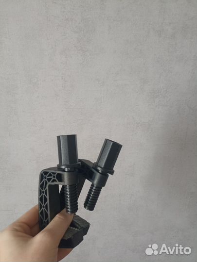 Струбцины для logitech