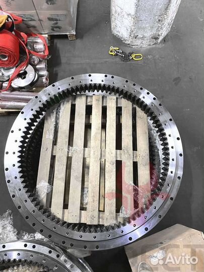 Опорно-поворотный круг Doosan DX400LC-5