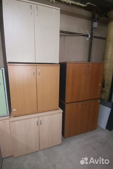 Тумба под оргтехнику