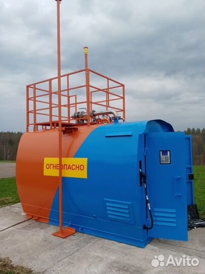 Контейнерная АЗС для заправки своей техники