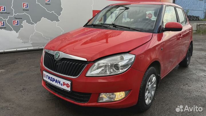 Обшивка стойки задней левой верхняя Skoda Fabia (M