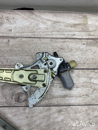 Механизм стеклоподьемника задний левый Infiniti