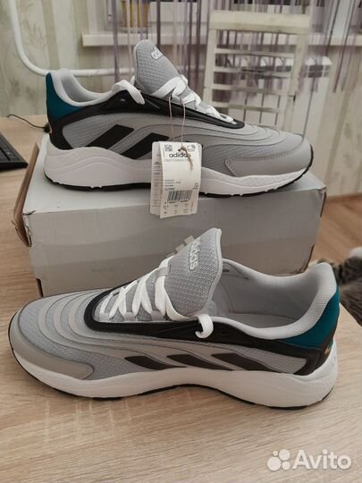 Кроссовки adidas