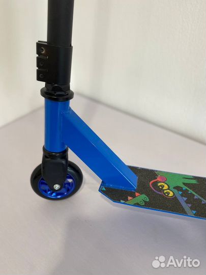 Самокат трюковый