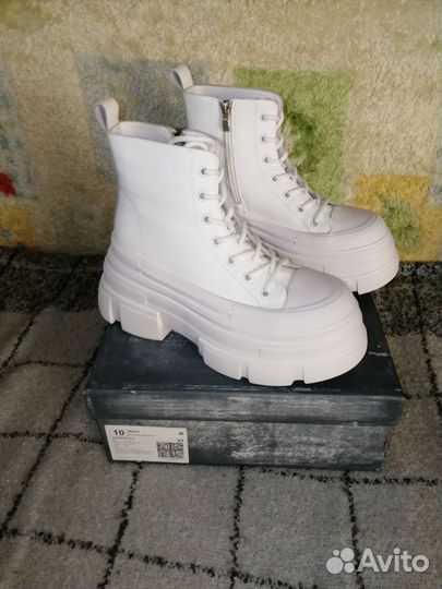 Ботинки на высокой платформе