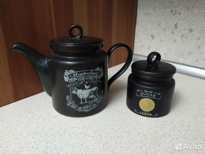 Чайник заварочный, сахарница