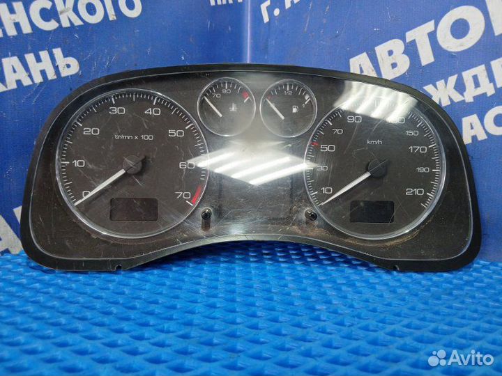 Панель приборов Peugeot 307 хэтчбек NFU 2006