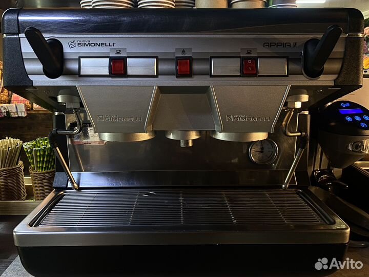 Кофемашина nuova simonelli appia II