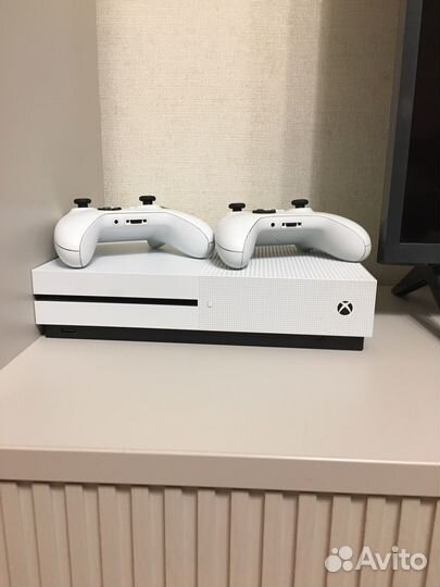 Xbox One s