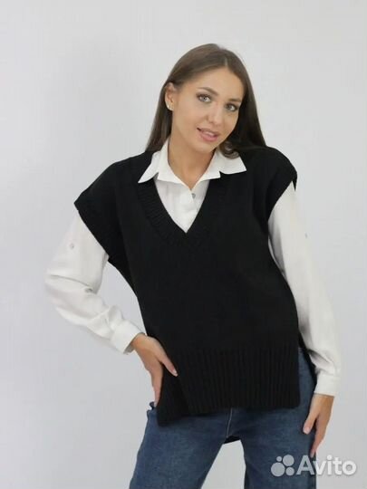 Жилетка вязаная новая