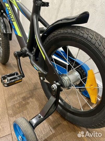 Детский велосипед novatrack 14 lumen