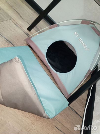 Домик для кошки или маленькой собаки