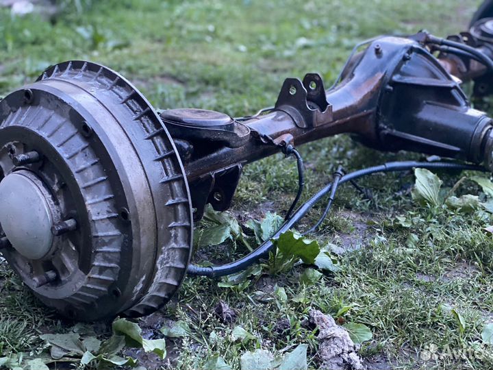 Запчасти на niva urban