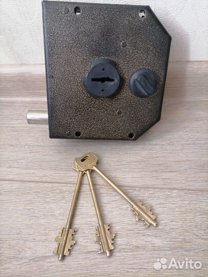 Замок накладной Эльбор