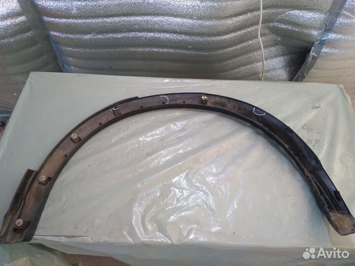 Накладка (расширитель ) арки крыла - сзади справа