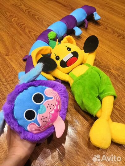 Кролик Бонзо и Мопс гусеница