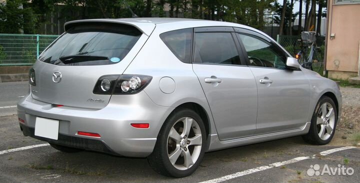 Отражатели на задний бампер Mazda 3