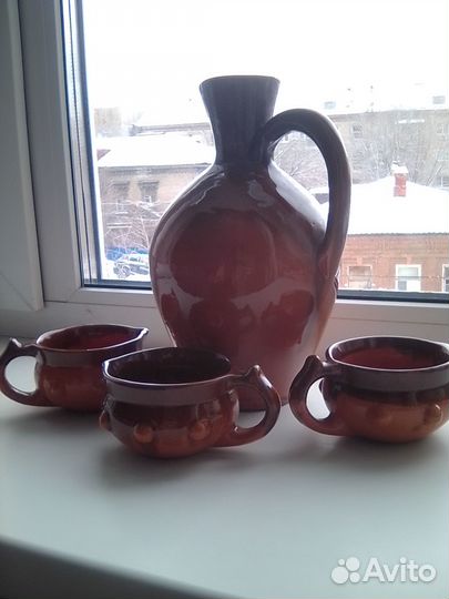 Кувшин с кружками. Керамика