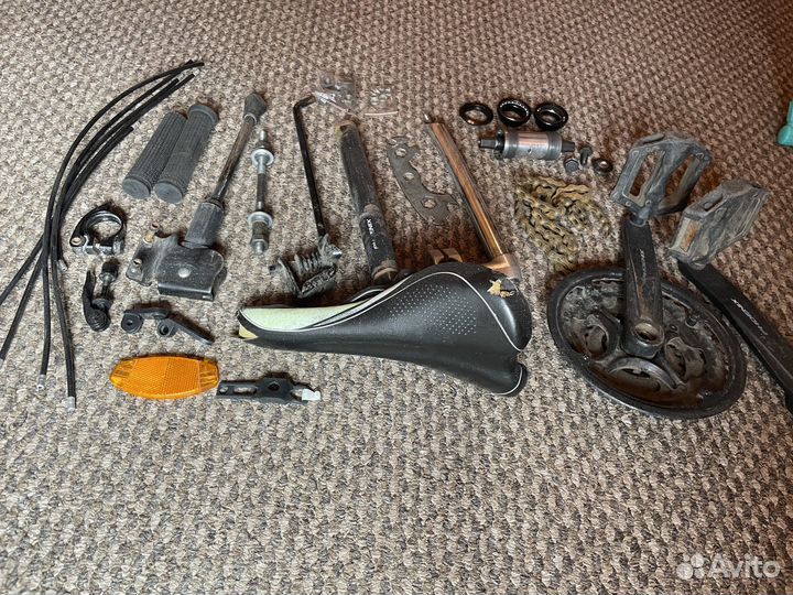 Велосипедные запчасти бу. цена за все