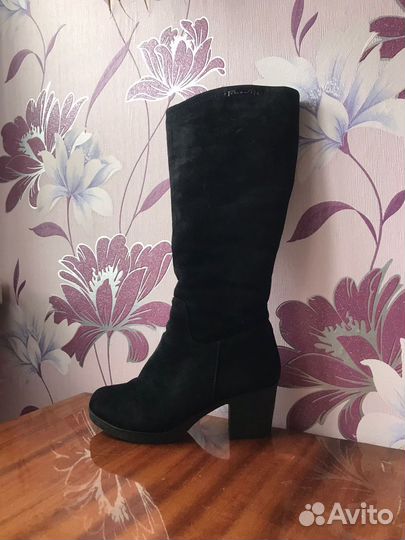 Сапоги зимние на каблуке