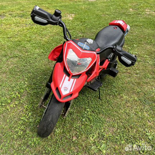 Детский электромотоцикл Peg Perego Ducati