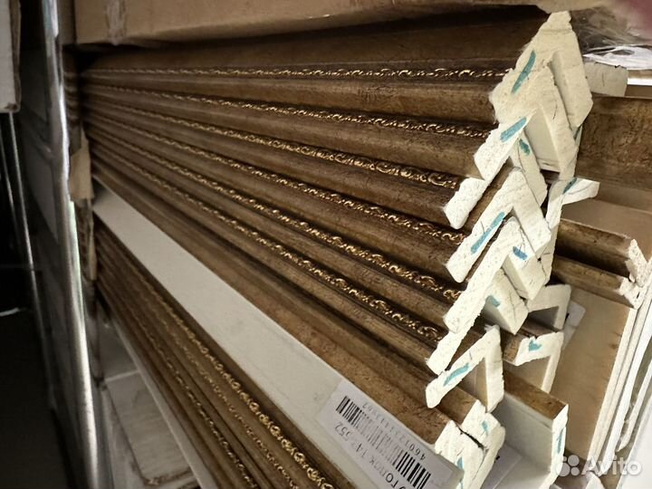 Карниз потолочный, молдинг, багет, уголок 2,4