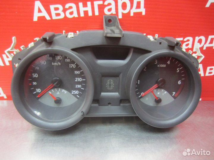 Щиток приборов Renault Megane 2 K4J 2004