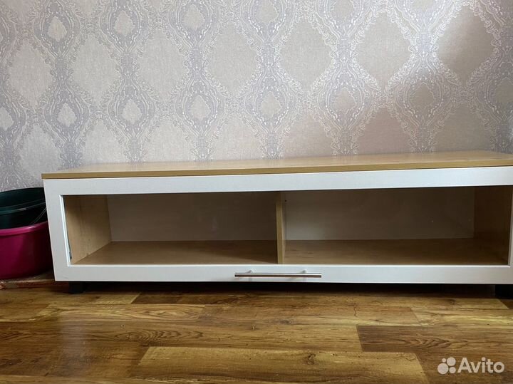 Тумба под телевизор