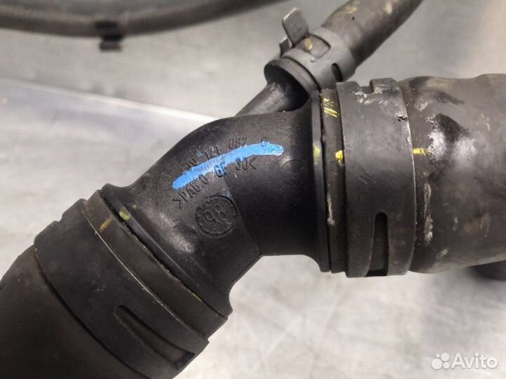 Патрубок радиатора Volkswagen Golf 4 1997-2005 1.4