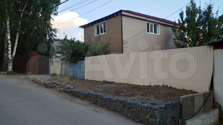 Дом 160 м² на участке 6 сот.