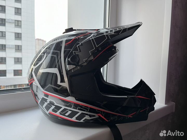 Кроссовый шлем