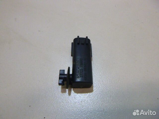 Датчик температуры воздуха Infiniti QX56