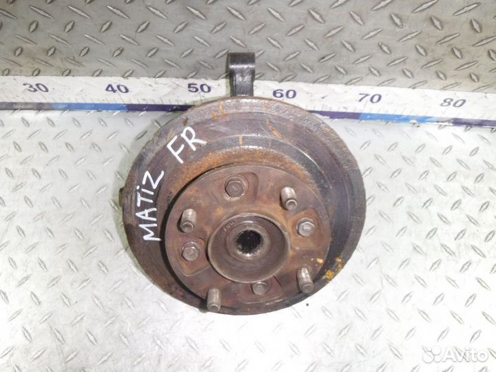 Кулак передний правый Daewoo Matiz