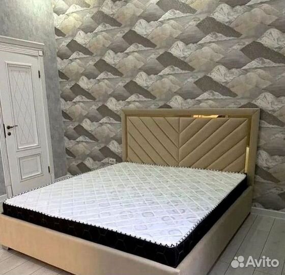 Кровать с подъемным механизмом двуспальная