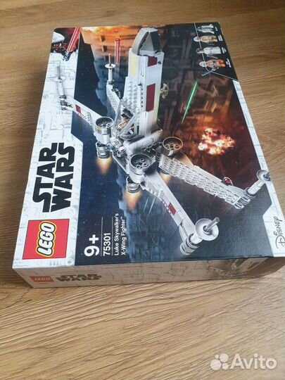 Lego Star Wars 75301
