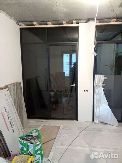 Стеклянная дверь на заказ от 3 дней