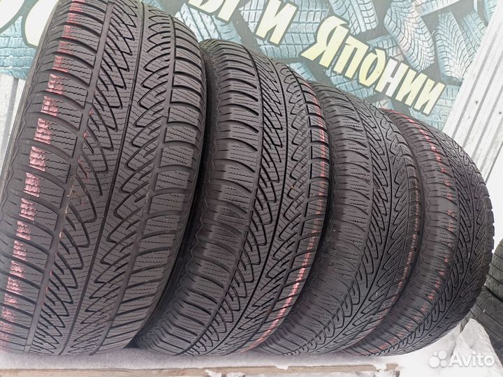 Goodyear UltraGrip 8 Performance 255/60 R18