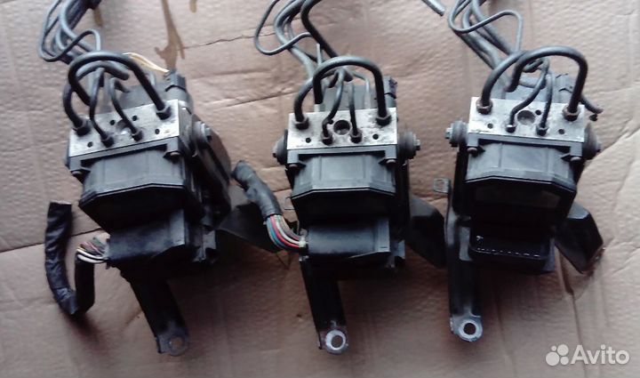 Блок ABS Toyota avensis 89541-05100 44540-05050