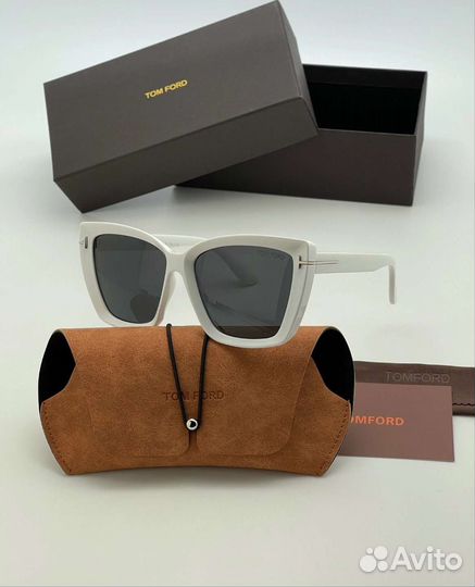 Солнцезащитные очки женские Tom Ford